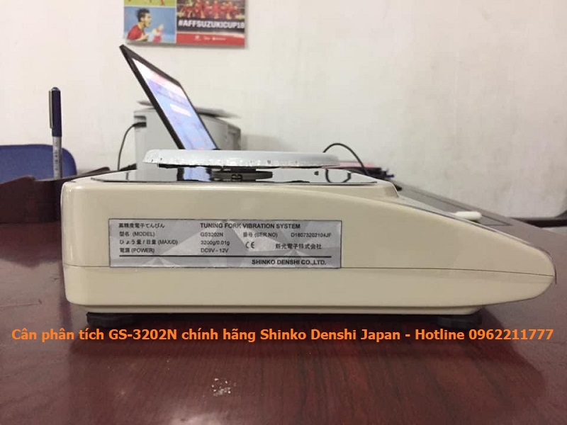 can-dien-tu-phan-tich-gs-3202-3-kg-gia-bao-nhieu