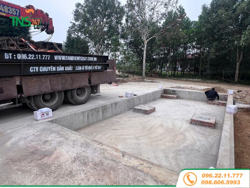 thi-cong-mong-tram-can-dien-tu-60-tan-tai-thanh-hoa