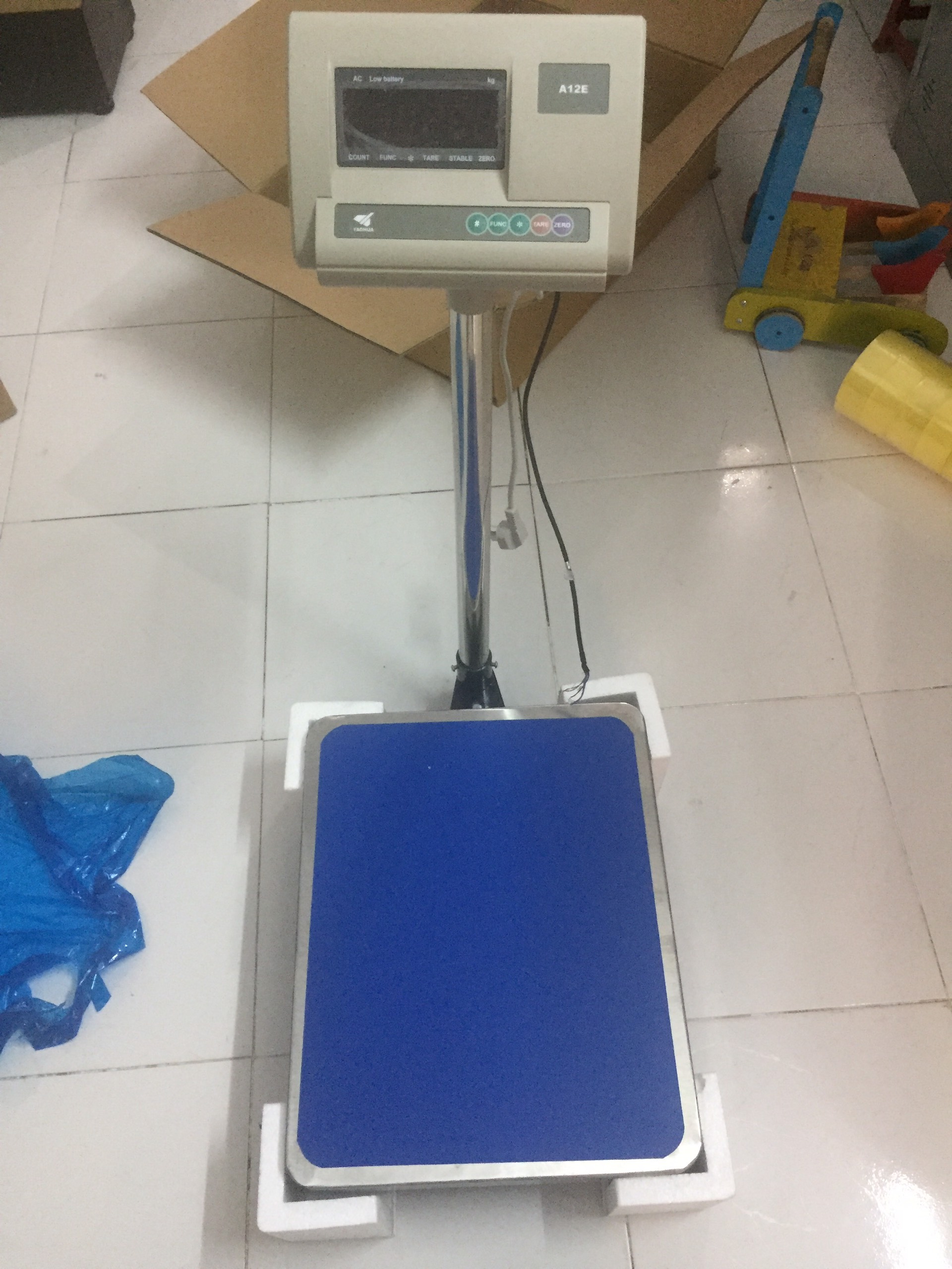 Báo giá cân bàn điện tử A12E 60kg