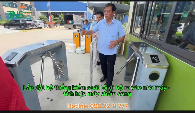 Cổng kiểm soát an ninh dành cho lối đi bộ
