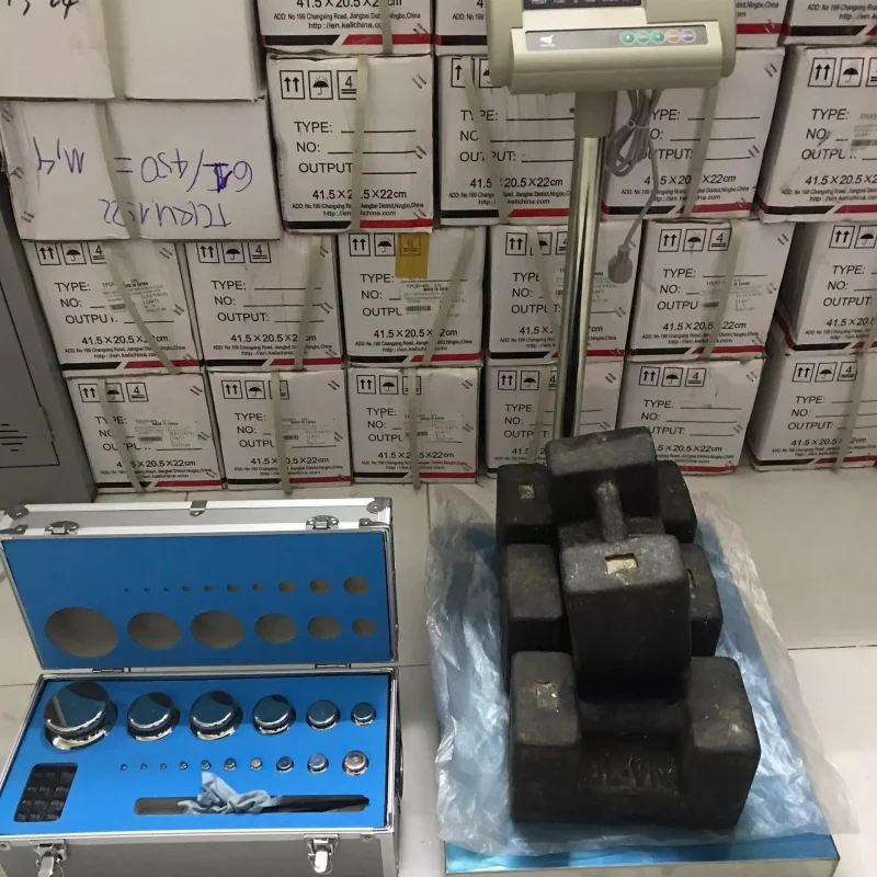 Cân bàn điện tử A12E 200kg giá rẻ uy tín