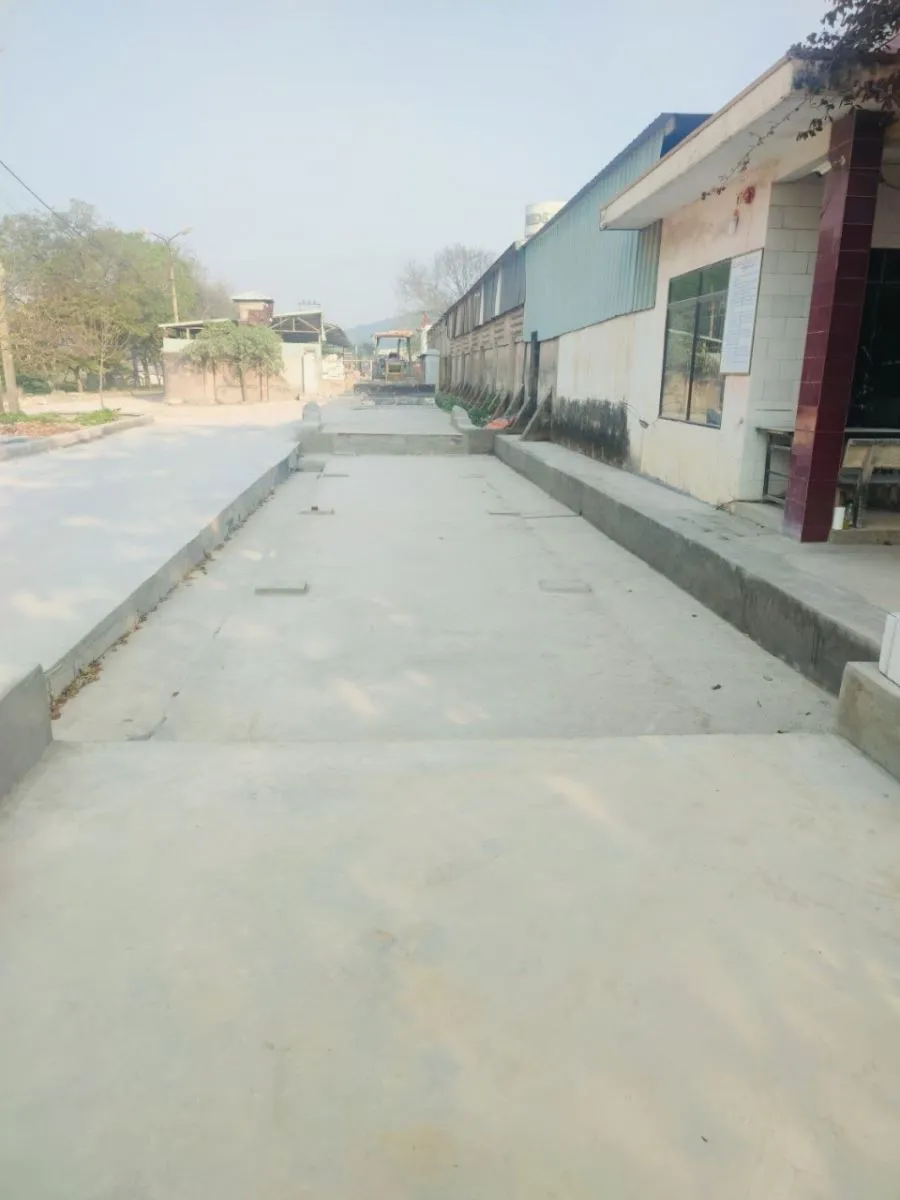 ban-ve-mong-can-120-tan-18m-dang-chim
